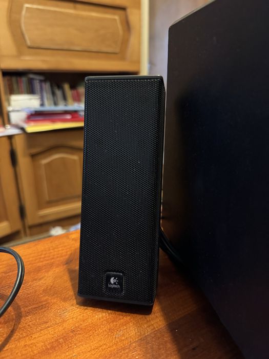 Sistem audio Logitech 2.1 X-240