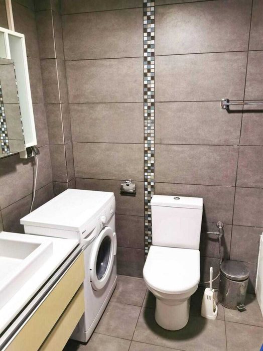 Продава се Двустаен апартамент в Пловдив, Център - 62 кв.м за 1259 €/кв.м - Снимка #4