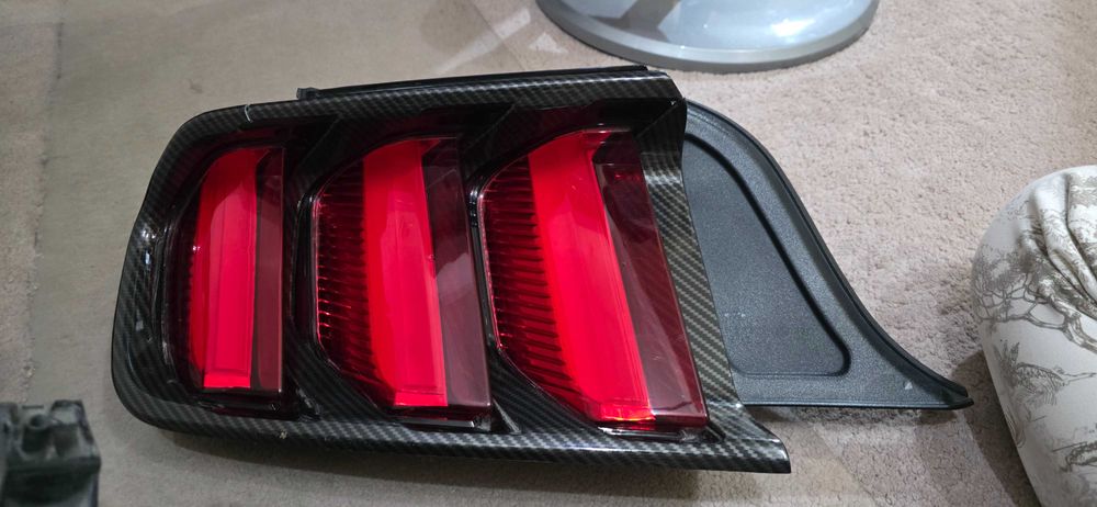 Мустанг форд задние фара левие