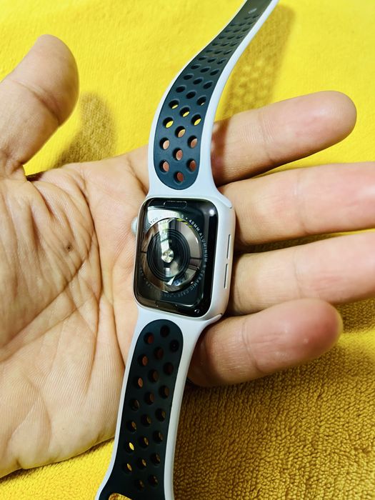 Apple watch 5 40mm battery 92