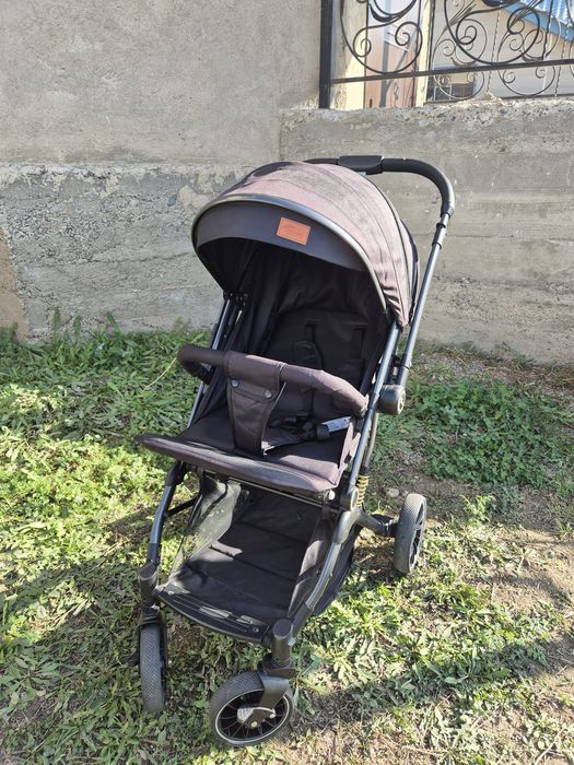 Продам детскую коляску