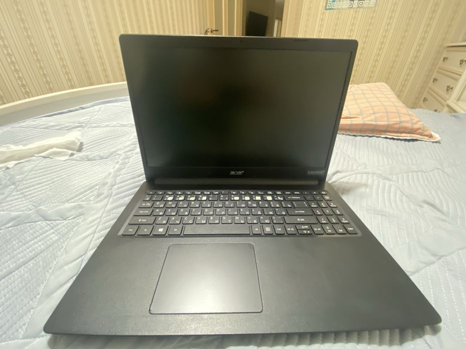 Компютер acer.
