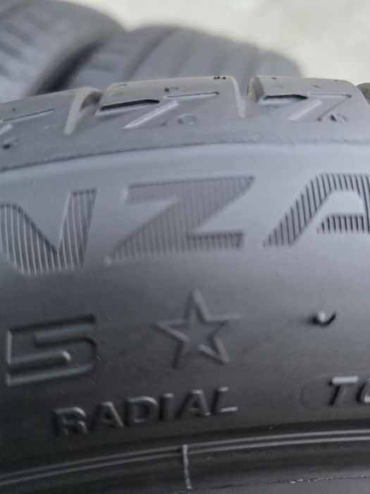 Vand  patru anvelope de vara Bridgestone  turanza  225 45 17 dot 4221