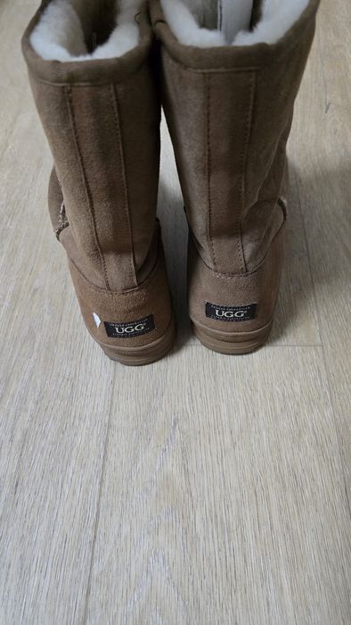 Зимни ботуши UGG