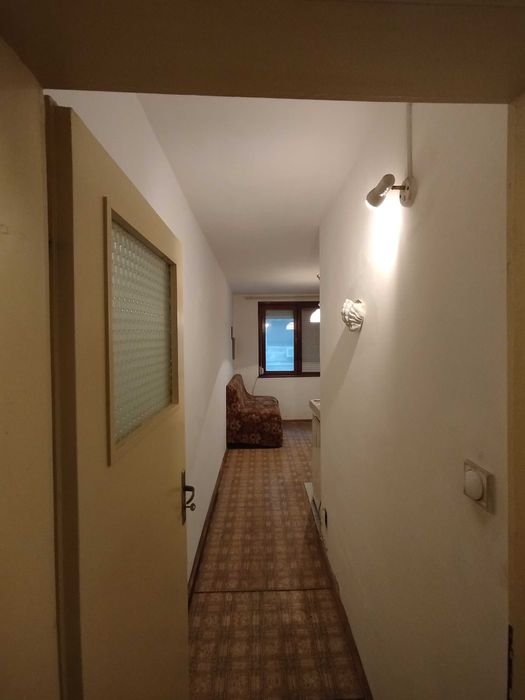 Собственик продава двустаен апартамент в жк ”Лазур” 62 кв. м