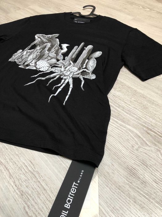 Neil Barrett tricou S-M italy, original, retail 326 euro