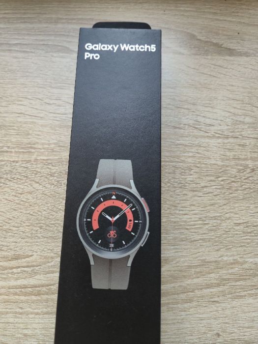 Продам смарт-часы Galaxy Watch 5 Pro
