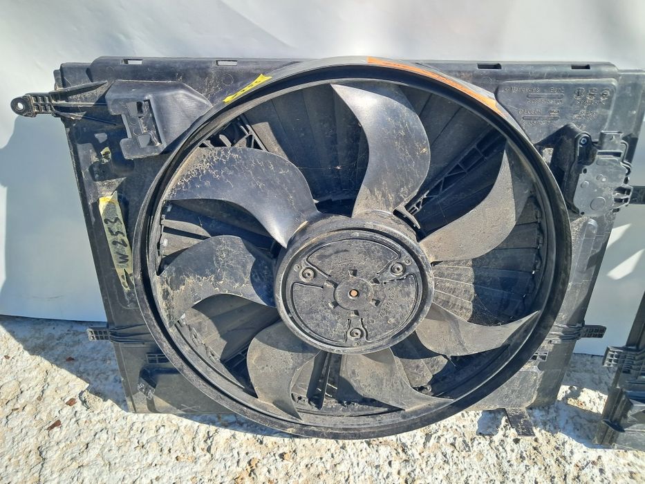 Вентилатор Mercedes W247 W211 A990 W205 X253