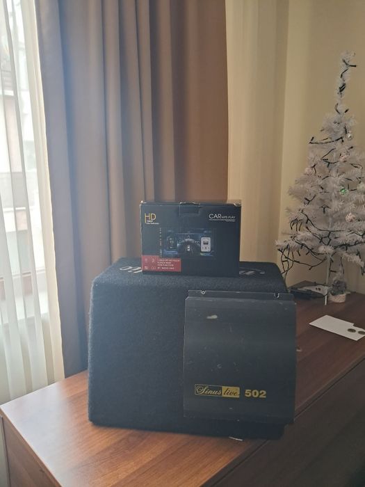 Бас каса с вграден усилвател