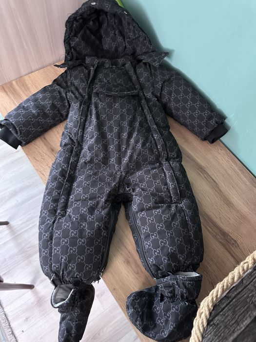 Продам комбенизон деткий