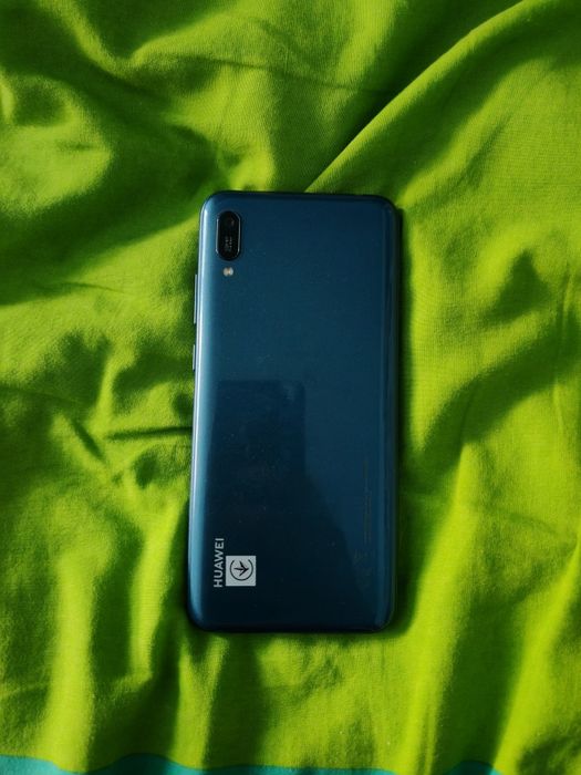 Huawei Y6 2019 32GB / 2GB RAM – Funcțional, resetat