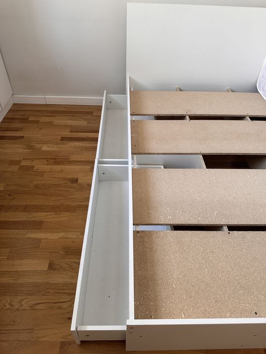 Кровать 140*200 белая с матрасом