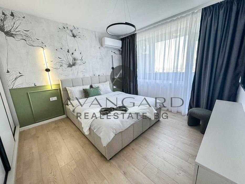 Продава се Тристаен апартамент в Пловдив, Тракия - 110 кв.м за 921 €/кв.м - Снимка #3