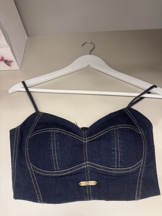 Бюстие на Junona