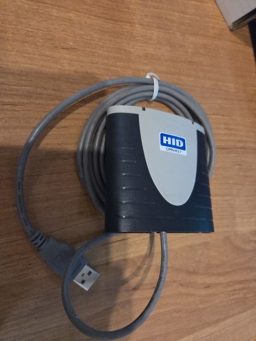Продам USB-считыватель смарт-карт HID OMNIKEY