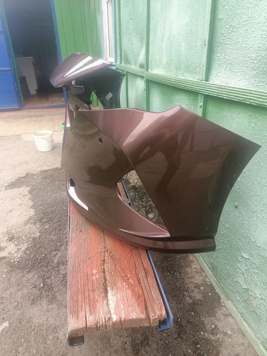 Продам бампер Hyundai Accent