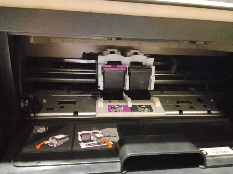 Принтер HP Deskjet InkAdvantage 2515