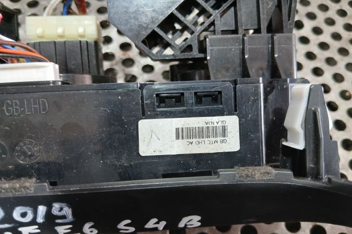 Comanda AC 97250-C8410 97250-C8410 Hyundai i20 a 2-a generatie (GB)