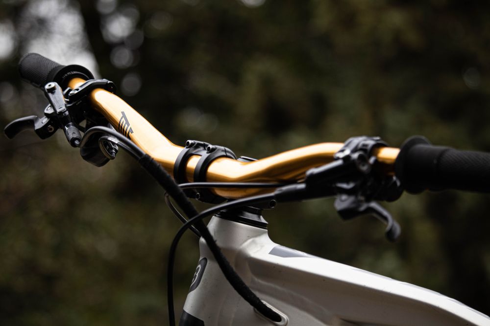 Shockblaze Skin Elite 29”