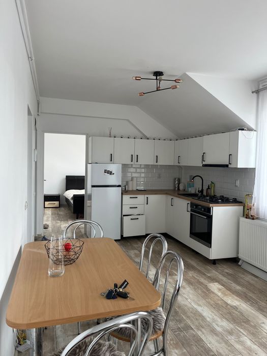 Închiriez apartament cu 2 camere Floresti, str. Tineretului