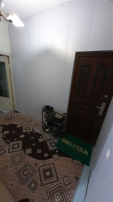 1 xona kvartira  sotiladi 2 xonadek razdelni