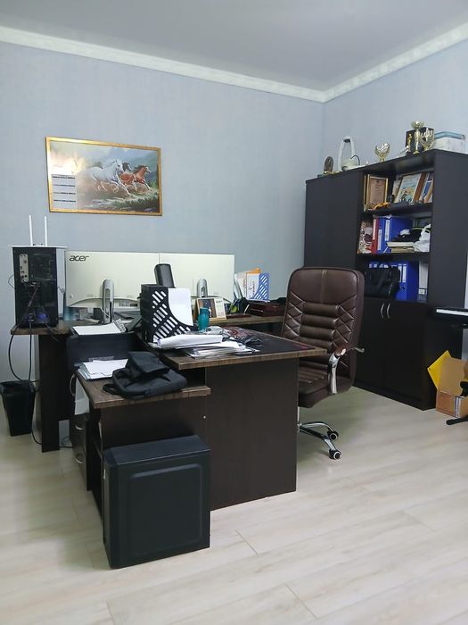 Продам офисную мебель