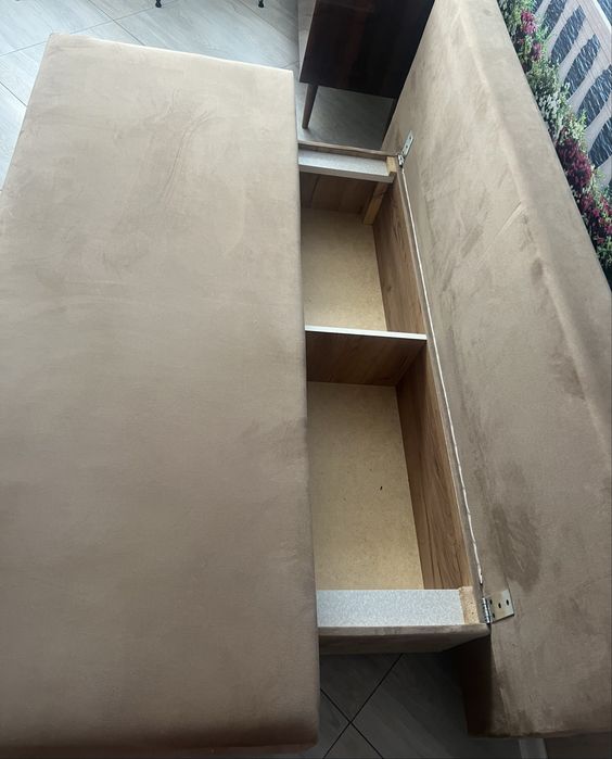 чистый диван раскладной компактный