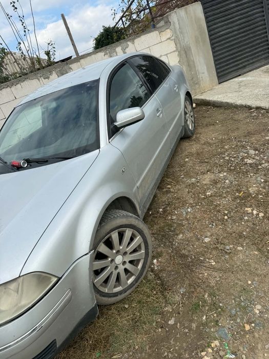 VOLKSWAGEN Passat 2003 — imagine 1