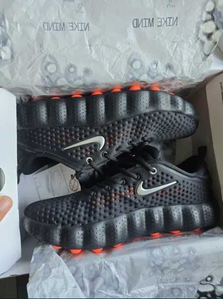 Nike Mind 002 Black Hyper Crimson (36-46 номер)