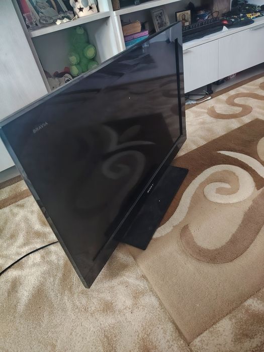 Vând TV Sony Bravia