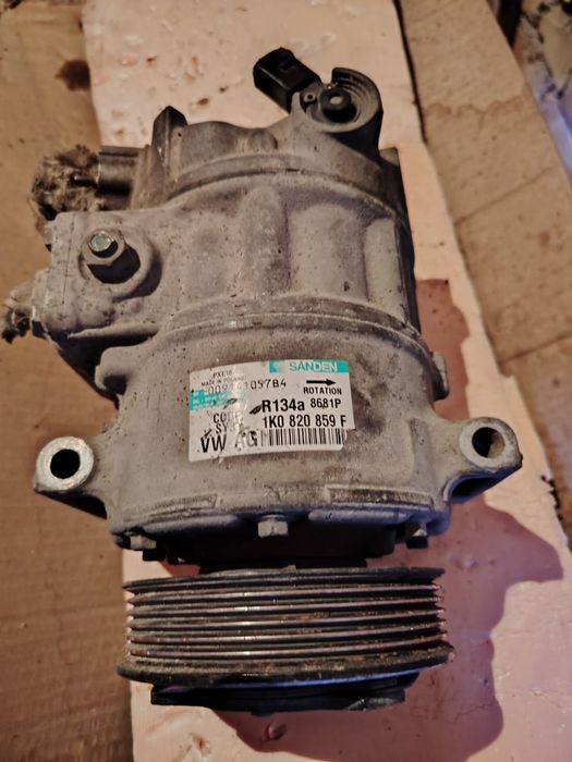 Компрессор кондиционера гольф6