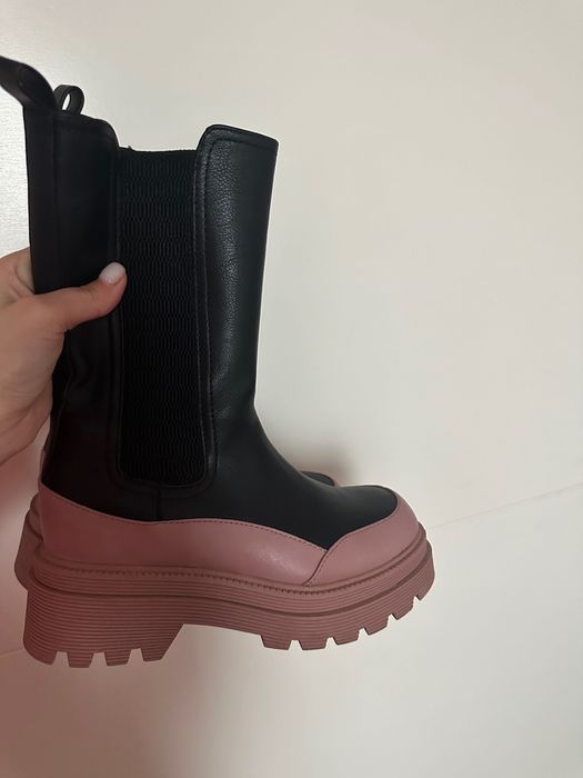 Дамски боти размер 36