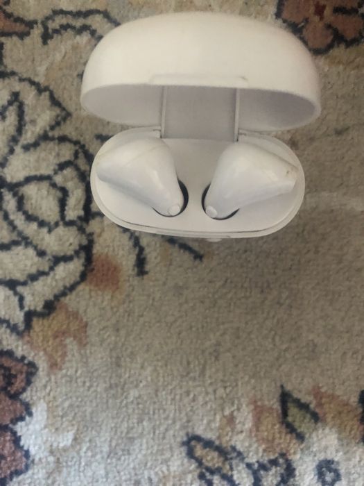 Бюджетные Air Pods