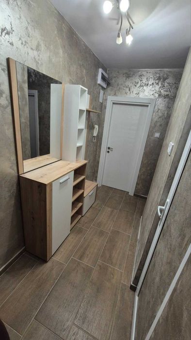Продава се Тристаен апартамент в Варна, Младост 2 - 62 кв.м за 1936 €/кв.м - Снимка #1