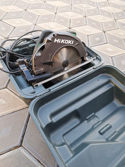 Circular Hikoki C9U3