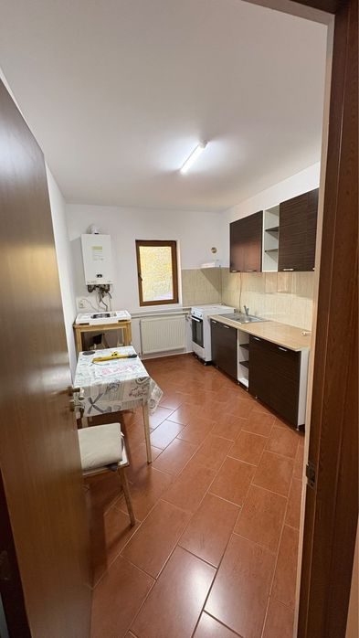 Inchiriez apt.1 camera Pacurari