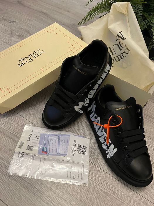 Adidasi Alexander McQueen Graffiti Black