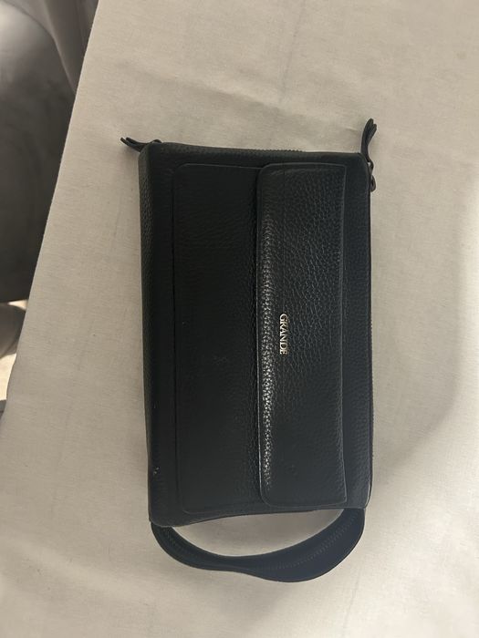 Мъжка чанта клъч