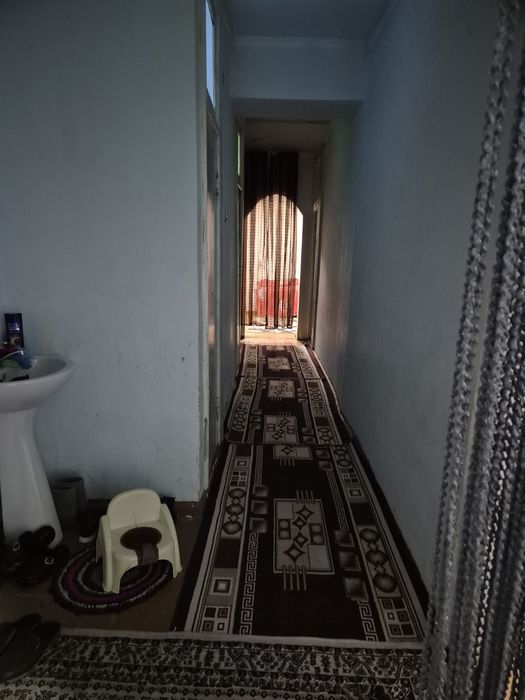 Sirdaryo shahar Shirin MFY da 4 xonali dom sotiladi