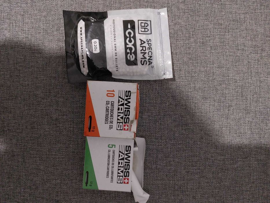 Pistol airsoft PT92 full metal