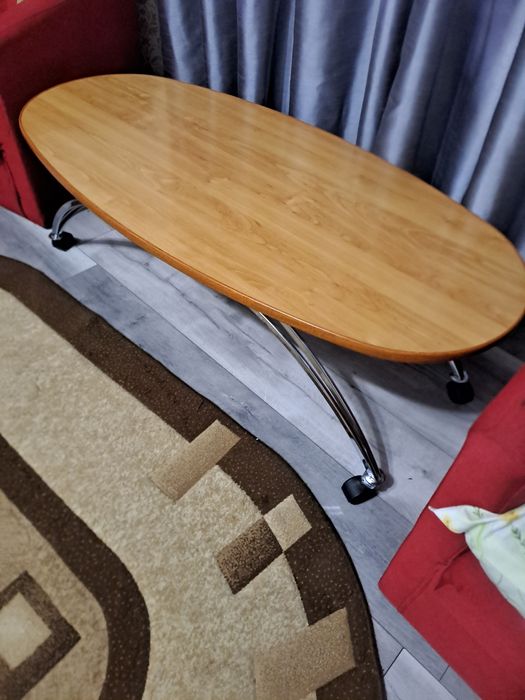 Masuta cafea in stare excelenta