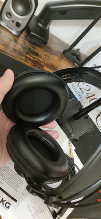 Casti Akg 240 studio