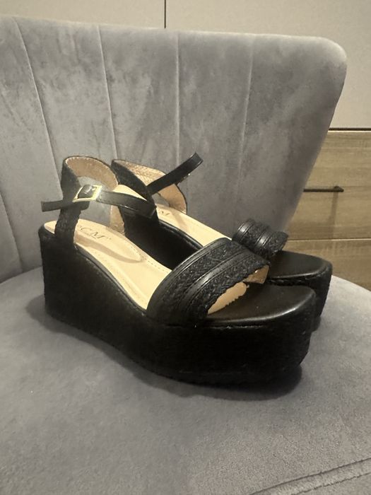 Сандали на платформа номер 39