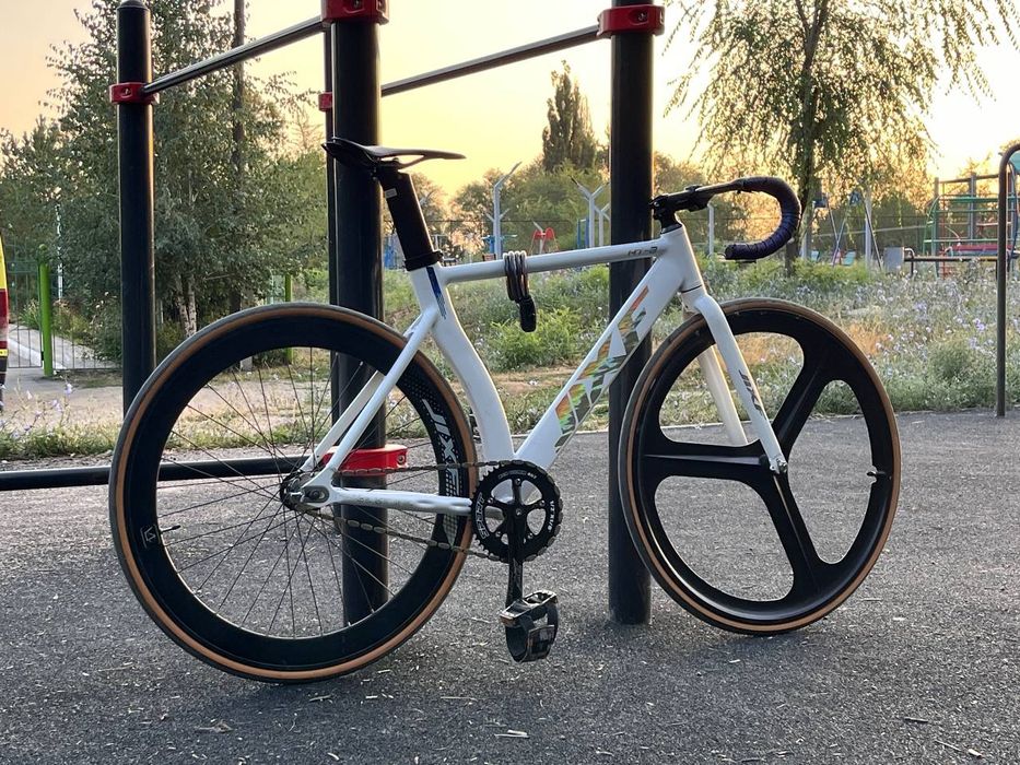 Jixf at8 (fixed gear)
