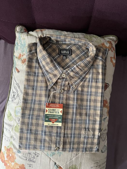 Camasi diferite firme