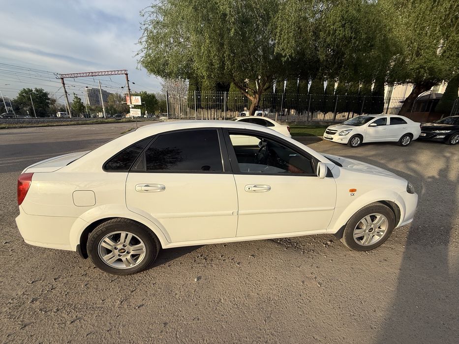 Lasetti 2010 mexanika xolati zor