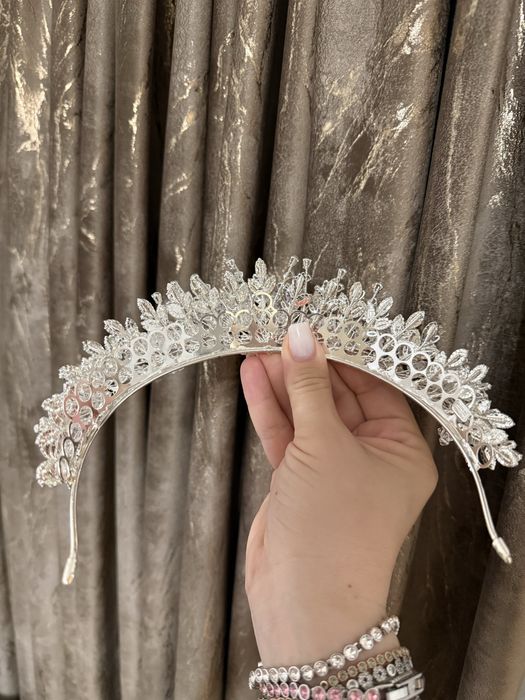 Diadema “Aida” - achizitionata de la “Glamadea”