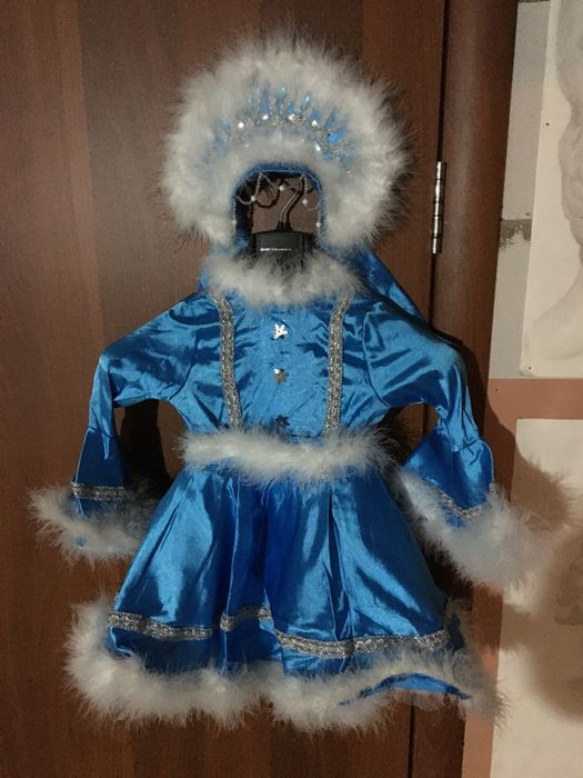 Продам костюмы для нового года