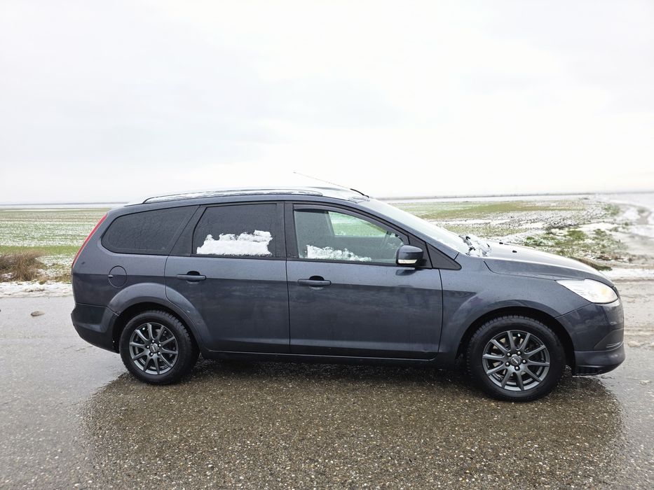 Vând Ford focus 1.6 diesel
