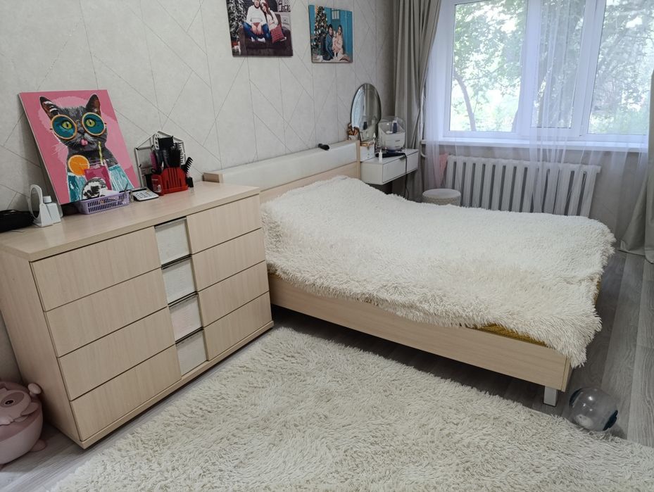 Спальный гарнитур